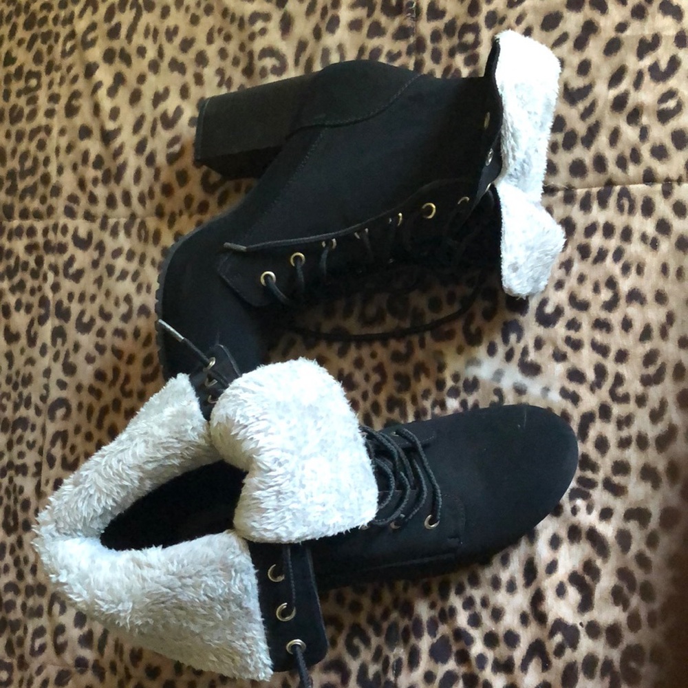 High top Bootie - Picture 2 of 2